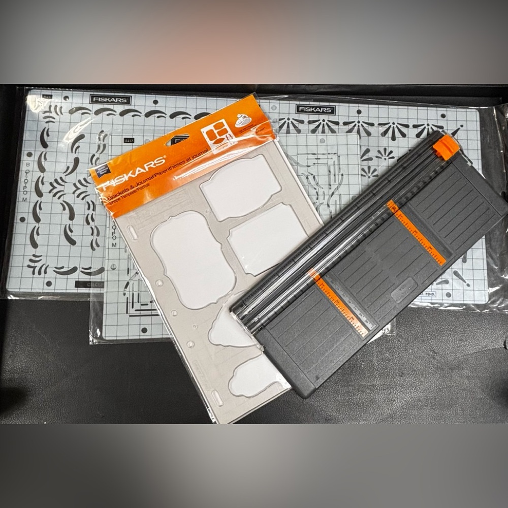 Fiskars Paper Trimmer and Stencil Set Lot